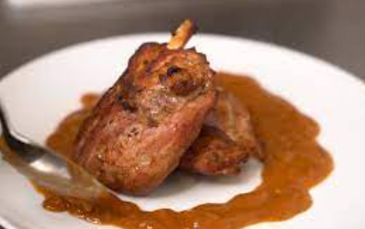 Aripioara de Porc cu Sos Mustar cu Cartof Zdrobit 685 g